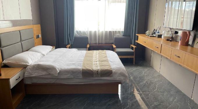 Yuntai Hotel