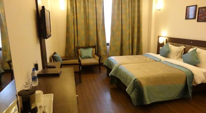 The Retreat AGra