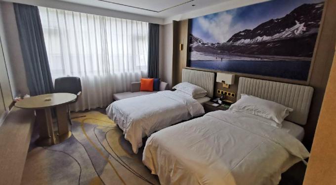 Gesar Hotel
