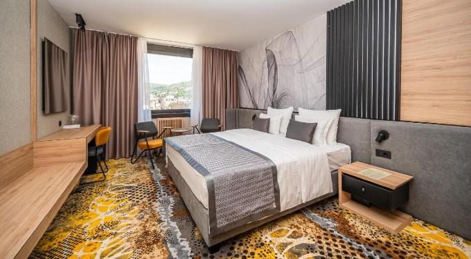 Hotel Holiday