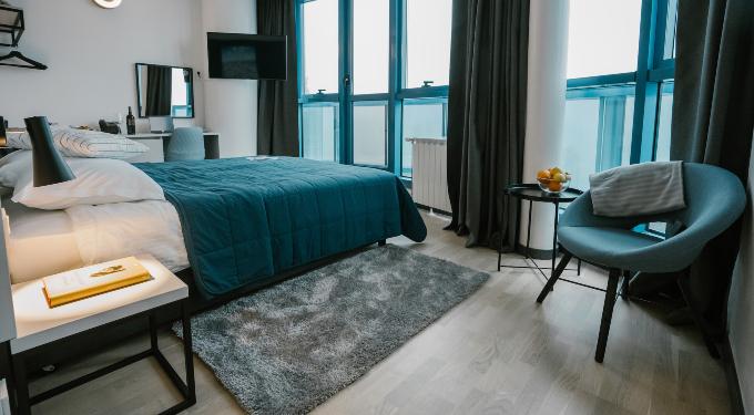 Hotel Blue
