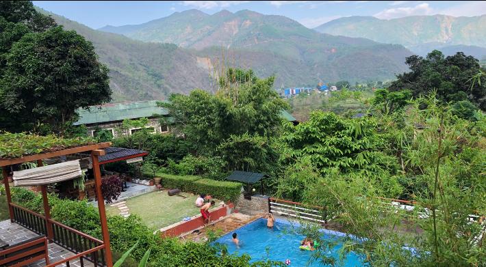 Summit River Lodge