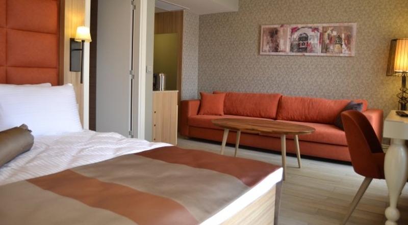 Zade Hotel