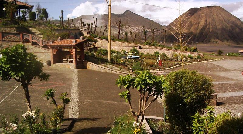 Lava View Lodge