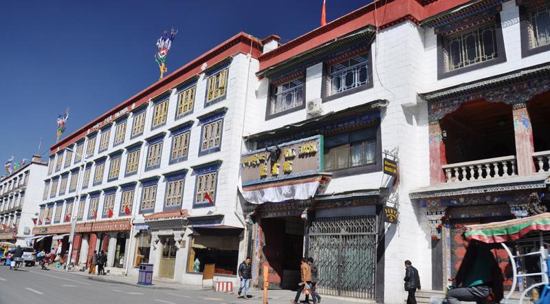 Yak Hotel